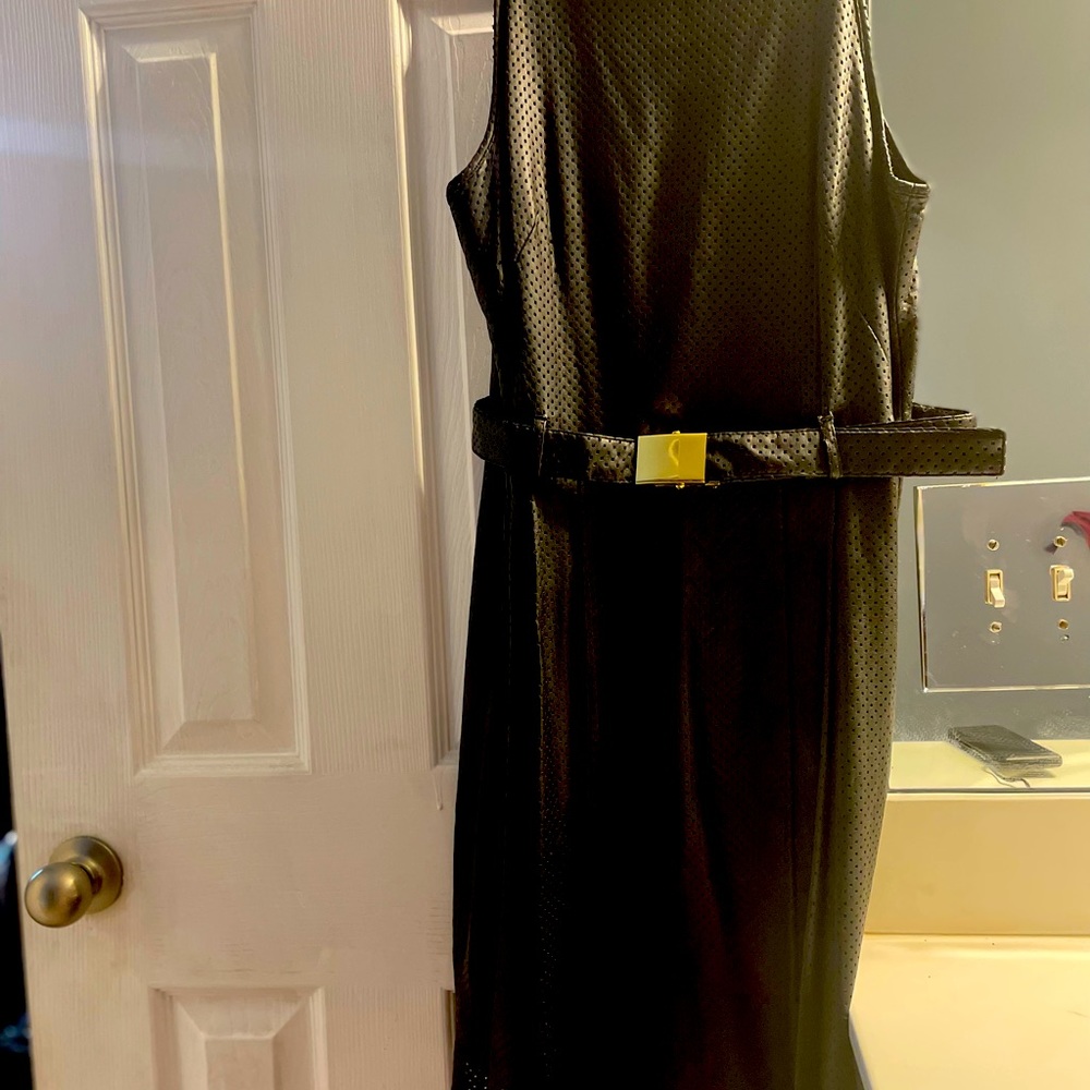brand michial kor , size 6